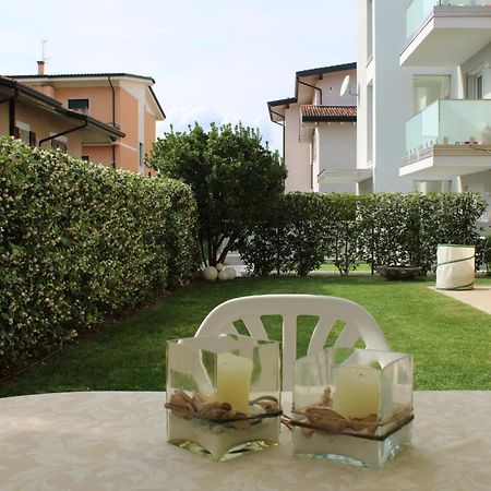 Casa Sivori Sul Lago Di Garda Con Ampio Giardino Desenzano del Garda Kültér fotó