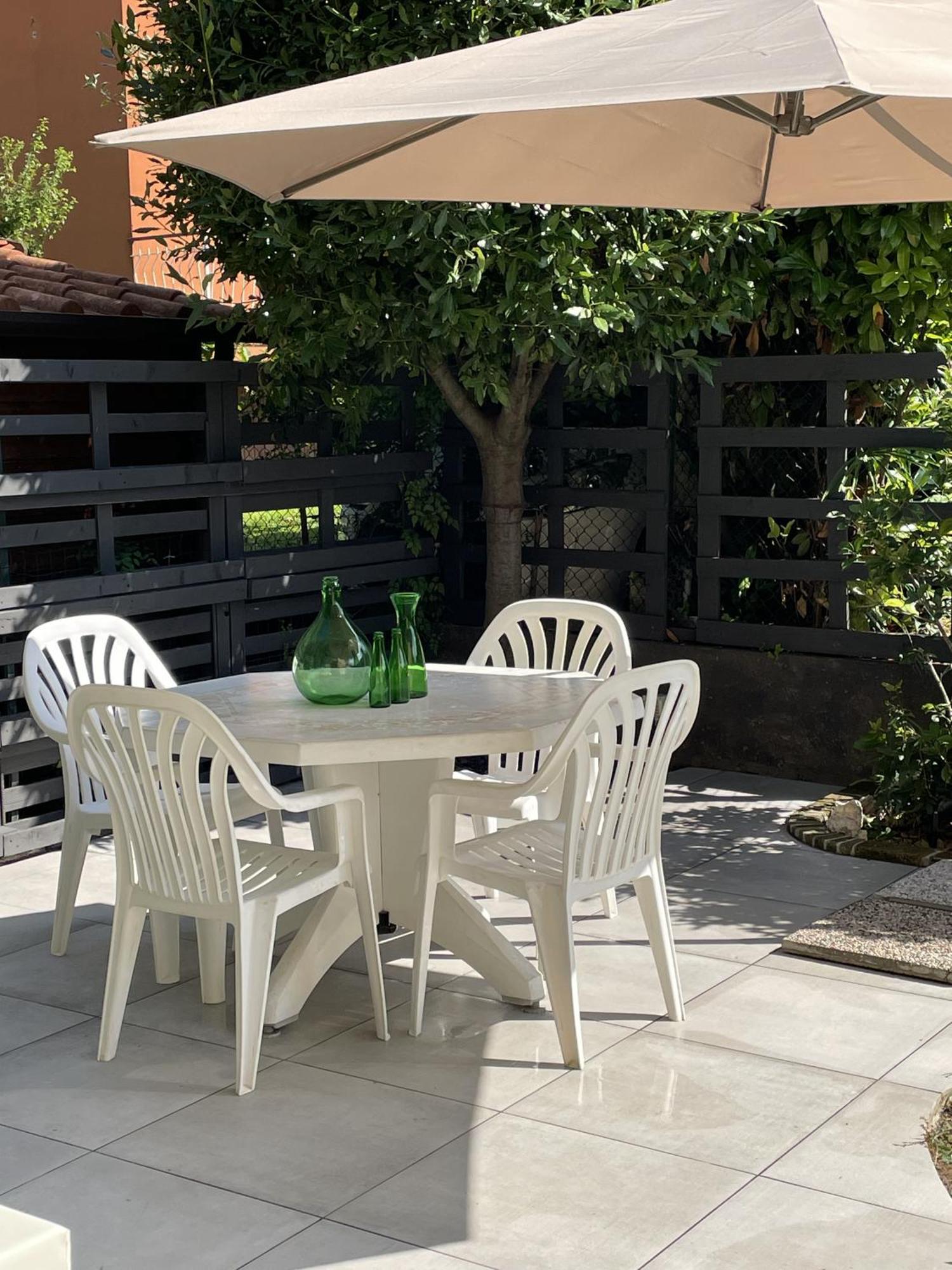 Casa Sivori Sul Lago Di Garda Con Ampio Giardino Desenzano del Garda Kültér fotó